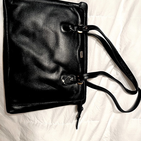Beautiful NWT black leather purse - Picture 1 of 5